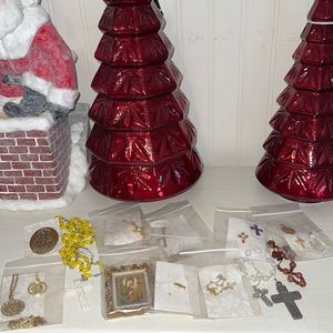 Lot vintage crosses crucifix rosaries pins brooch portraits pendant